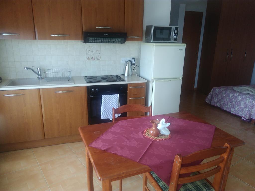 Yialos Apartments Pissouri Luaran gambar